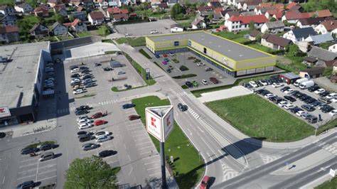Vizualizácia plánovaného obchodného centra Kaufland Bosákova