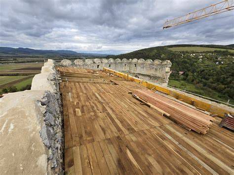 Práce na severnom paláci hradu Beckov