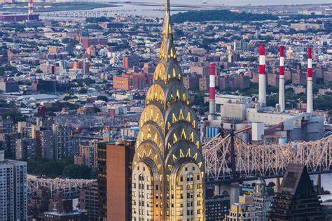 Pohľad na špičku Chrysler Building
