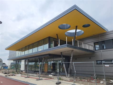 Vizualizácia športovej arény a promenády v Malackách