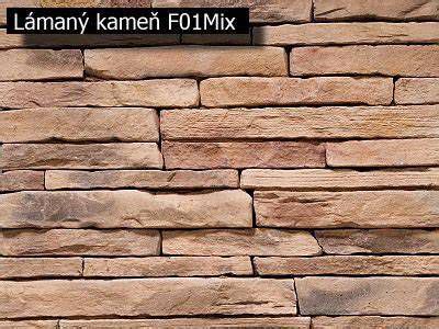 Aplikácia obkladu Lámaný kameň F08 Mix v interiéri