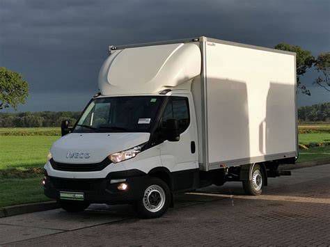 Iveco Daily s namontovanou lištou