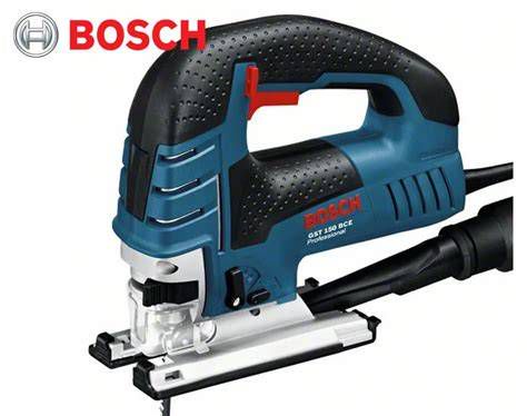 Priamočiara píla Bosch GST 150 BCE Professional v akcii