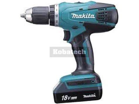 Aku skrutkovač Makita 18V v akcii