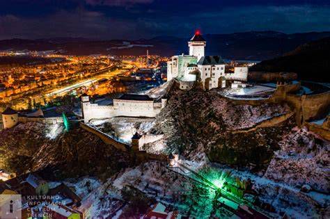 Trenčiansky hrad nad mestom
