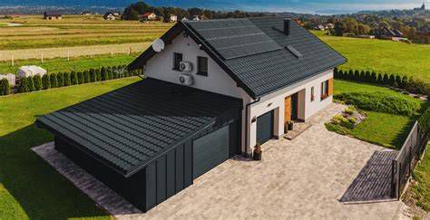Moderná plechová strecha na dome s nízkym sklonom