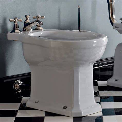 Klasický keramický bidet