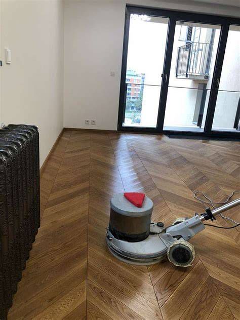 Pravidelná údržba podlahy