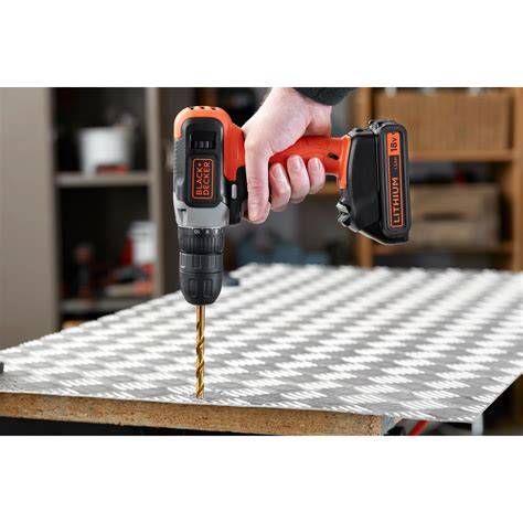 Aku vŕtací skrutkovač BLACK+DECKER BCD001C1-QW