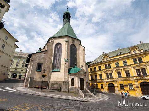Historické centrum Banskej Štiavnice pred a po nevhodnej rekonštrukcii