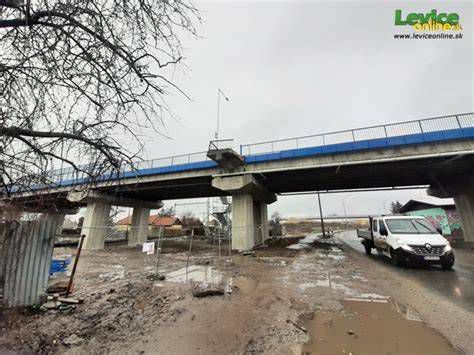 Zrekonštruovaný nadjazd v Leviciach