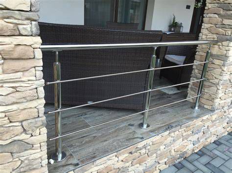 Rôzne typy výplní nerezového balkónového zábradlia