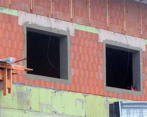 Schéma častí ostenia okna (nadpražie, špaleta, parapet)