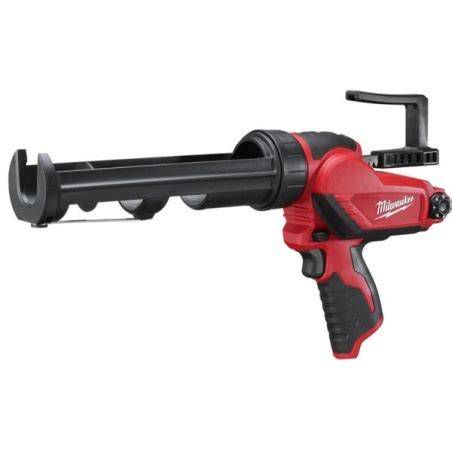 Detailný záber na akumulátorovú mazaciu pištoľ Milwaukee M12 v pracovnom prostredí