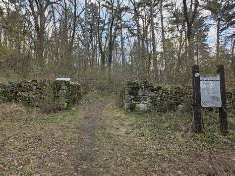 Hradisko Molpír - rekonštrukcia alebo pozostatky