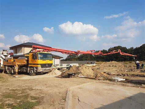 Proces betonáže stropu pomocou pumpy