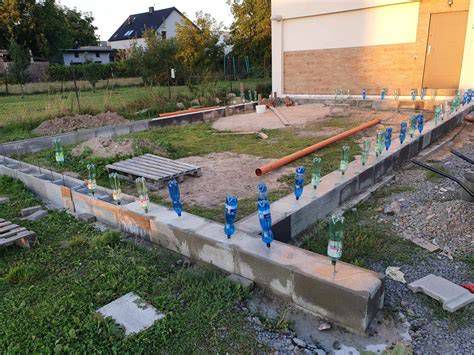 Vrstvenie a zhutňovanie štrkového lôžka pod základovou doskou
