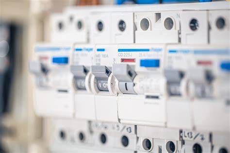Schéma vnútornej štruktúry elektrickej rozvodnej skrinky