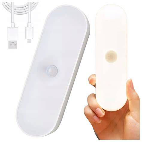 Nočná lampička so senzorom a USB portami